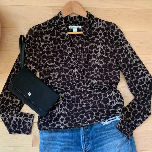 Kenneth Cole Tops - Leopard print v-neck top